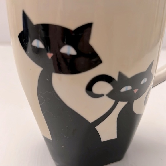 Hues N Brews MCM Cat Design with Paws Coffee Tea Mug - Picture 2 of 6